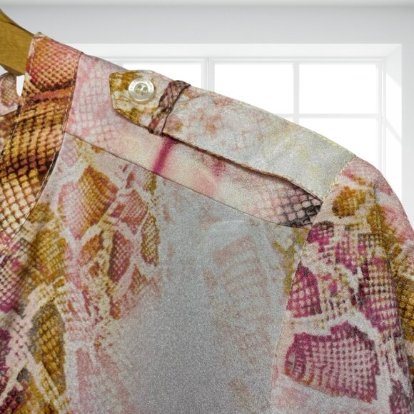 Calvin Klein Snake Print Blouse Button Down Shirt Top M Animal Reptile Pockets - Picture 4 of 11